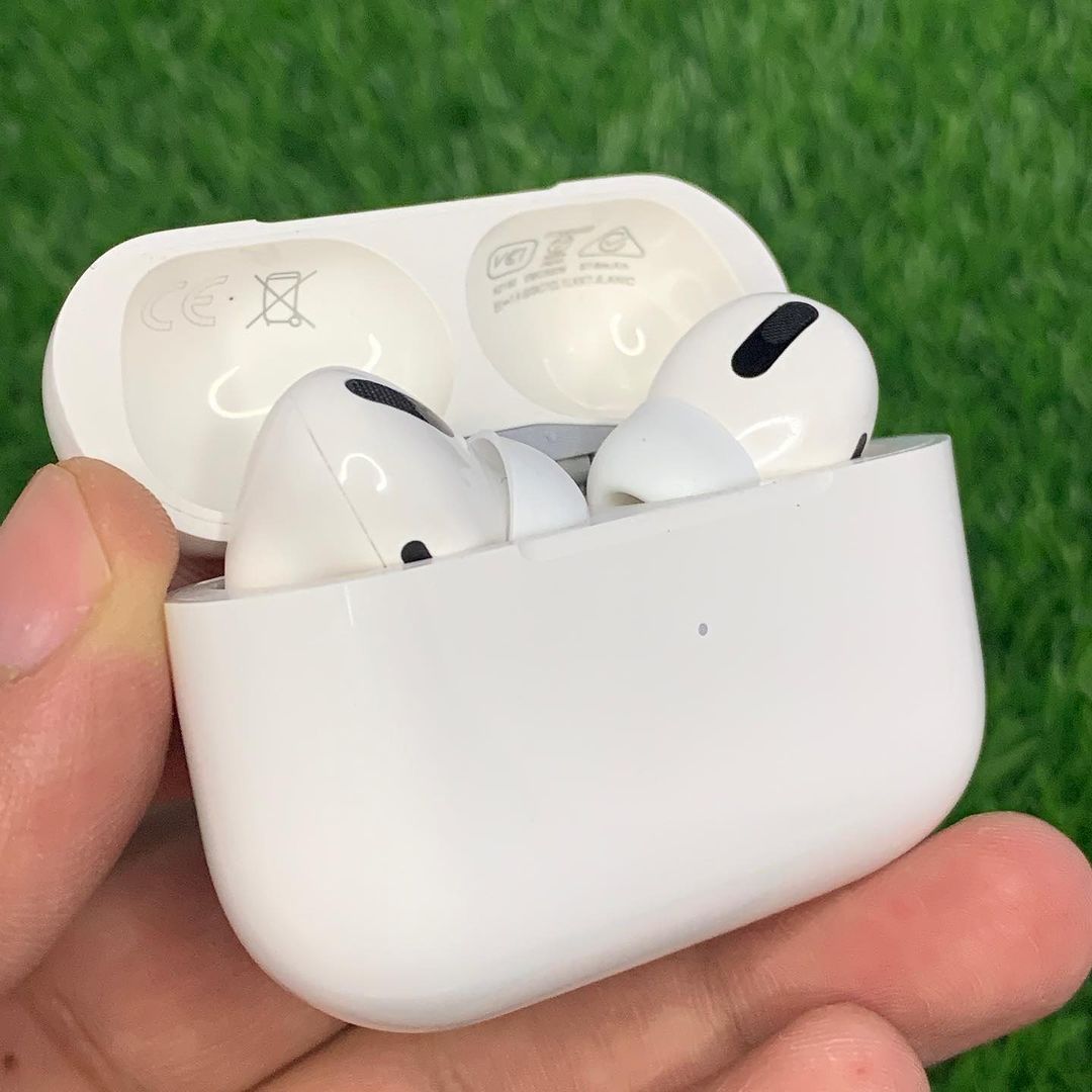 AirPods Pro Titanium – HMN Studio